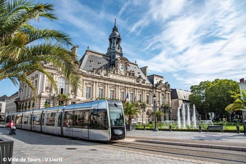 L'Intemporel - A 300M De La Gare De Tours Apartman Kültér fotó